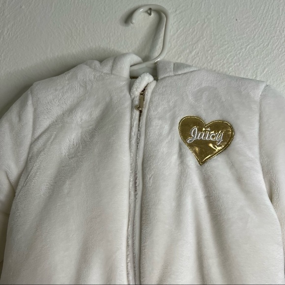 Juicy Couture Bunting Suit size 6-9 months - Picture 2 of 13